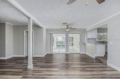 2406 Sunset Ln, Lutz FL  33549-8209 exterior