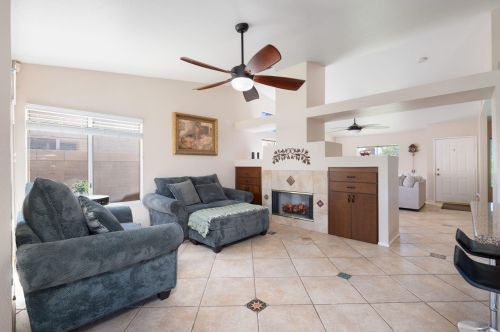 45160 Bridgette Way, La Quinta CA  92253-7200 exterior