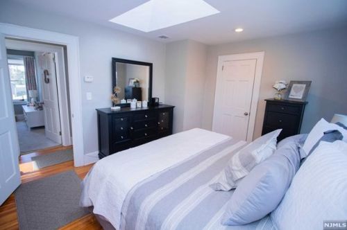 2 Montclair Ave, Nutley NJ  07110-1124 exterior