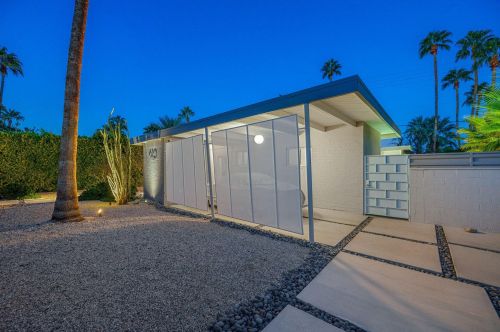610 Hermosa Dr, Palm Springs CA  92262-6112 exterior