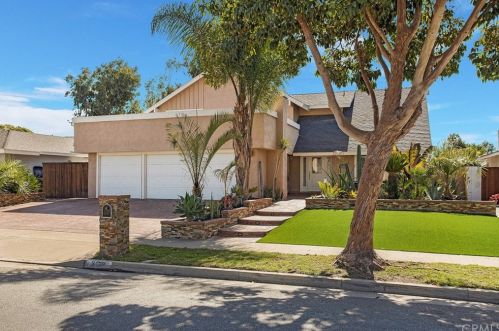 3130 Elm St, Brea, CA 92823-6311