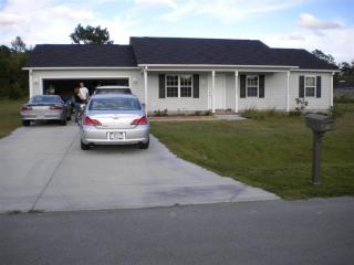 302 High Stepper Ct, Jacksonville, NC 28540-8007