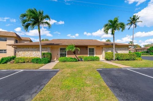 701 Palm View Dr, Naples FL  34110-1207 exterior