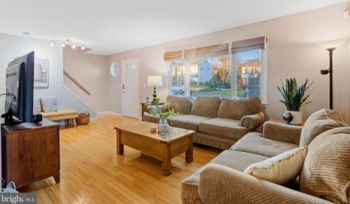 75 Bunker Hill Rd, Trenton, NJ 08648-2828