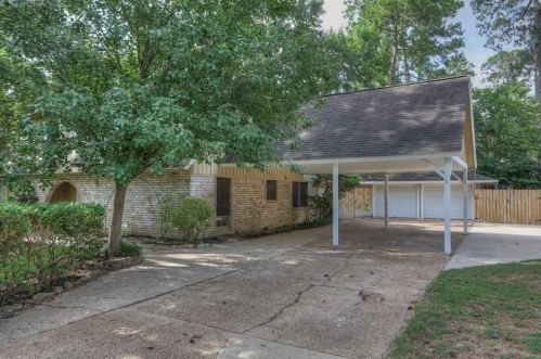 1938 Running Springs Dr, Humble, TX 77339-3115