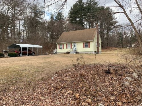 17 Old Bethel Rd, Norwich, CT 06351-3312
