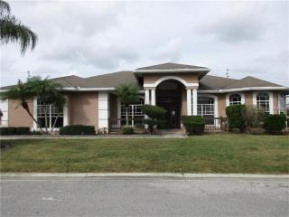950 Hamilton Place Ln, Lakeland, FL 33813-2669