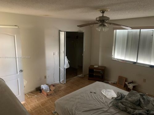 7211 24th Ave, Hialeah FL  33016-6513 exterior