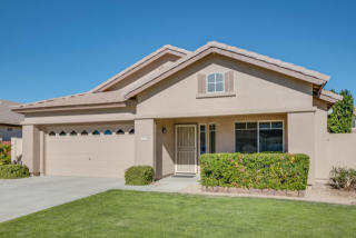 7714 Louise Dr, Peoria, AZ 85383-3156