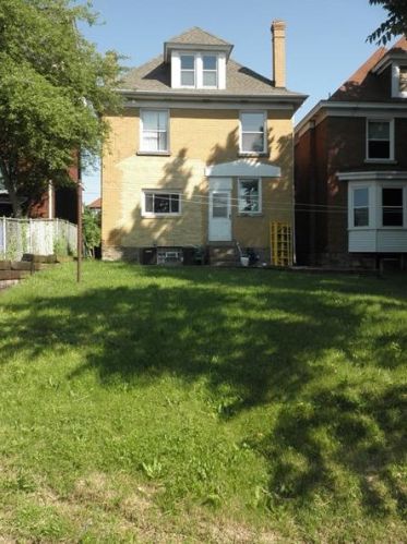 1931 Broadway Ave, Pittsburgh PA  15216-3170 exterior