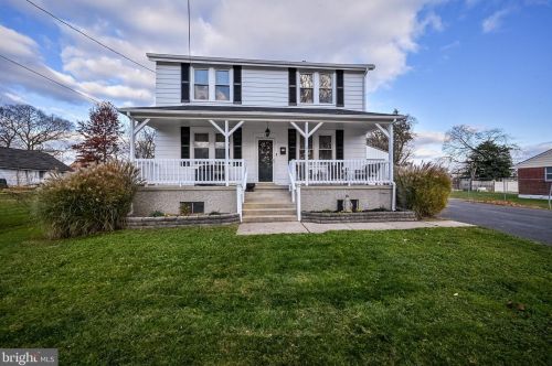 19 Redwood Ave, Wilmington, DE 19804-3819