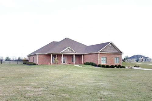 100 Stone Horse Ln, Georgetown, KY 40324-6119