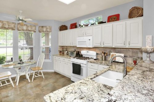 279 Whispering Wind Dr, Georgetown TX  78633-4703 exterior