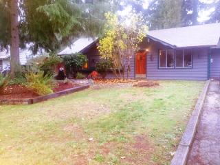 22010 Locust Pl, Lynnwood, WA 98036-9015