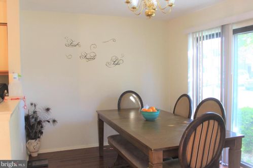 35 Roseberry Ct, West Deptford, NJ 08096-2912