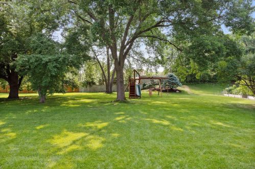 6812 Wooddale Ave, Minneapolis MN  55435-1635 exterior