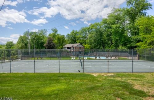 128 Riveredge Dr, Chatham Township NJ  07928-3117 exterior