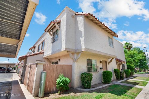 8839 12th Pl, Phoenix, AZ 85020-3017