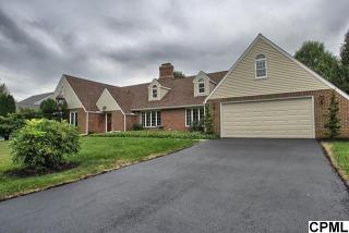 1203 White Birch Ln, Carlisle, PA 17013-3581