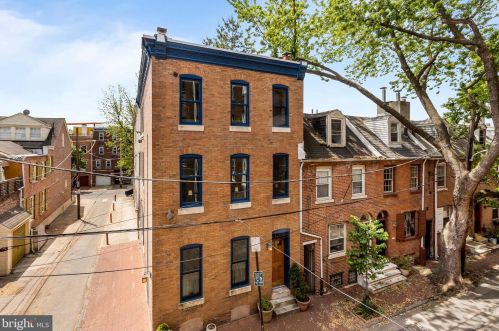 310 Catharine St, Philadelphia PA  19147-3229 exterior