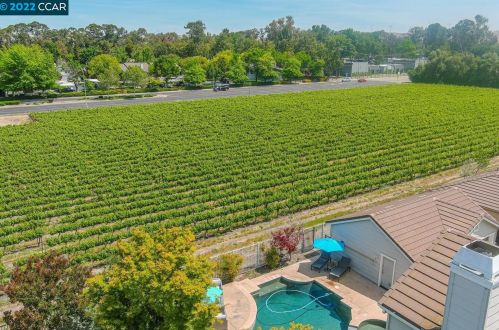 5648 Dresslar Cir, Livermore CA  94550-7194 exterior
