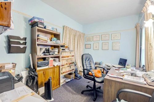 478 36 St, Oakland CA 94609-2327 exterior