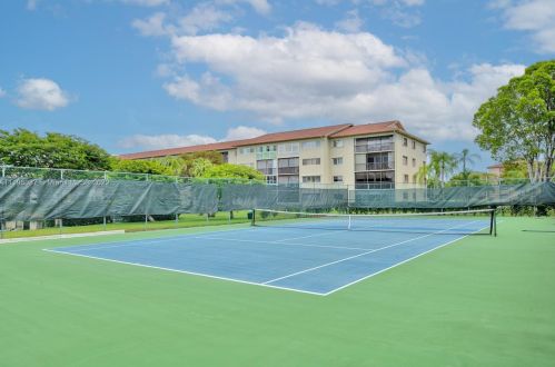 13255 16th Ct, Hollywood FL  33027-2430 exterior