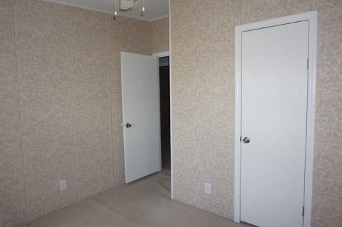 559 Lindsey Dr, Lakeland FL  33809-7238 exterior