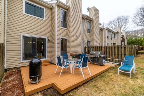 55 Villas Cir, Huntington Station NY  11747-3059 exterior