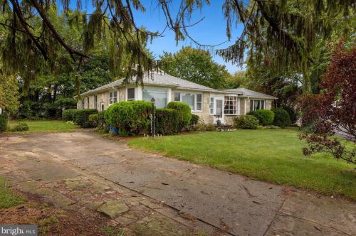 19 Georgetown Rd, North Hanover, NJ 08562-1830