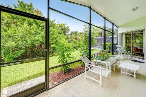 1714 Ficus Pt Dr, Melbourne FL  32940-1539 exterior