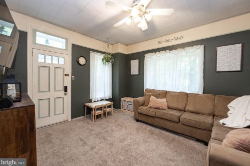 672 Manatawny St, Pottstown PA  19464-9407 exterior