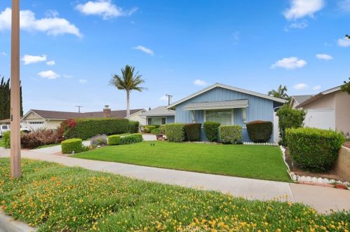 2339 Coolidge Ave, Orange, CA 92867-5203
