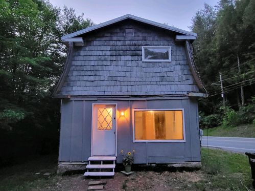 1192 Nh Route 4a, Enfield NH  03748-3808 exterior