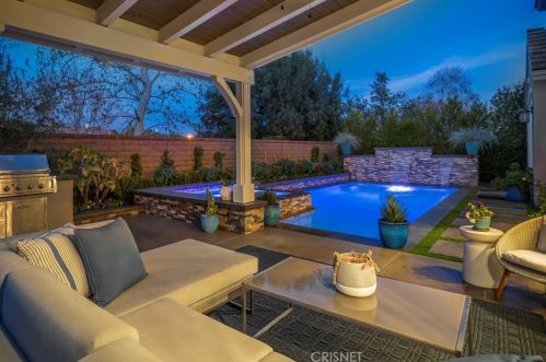 26173 Lone Rock Ct, Santa Clarita CA  91381-0647 exterior