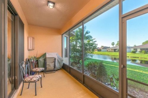 343 Indian Wells Ave, Kissimmee FL 34759-3681 exterior