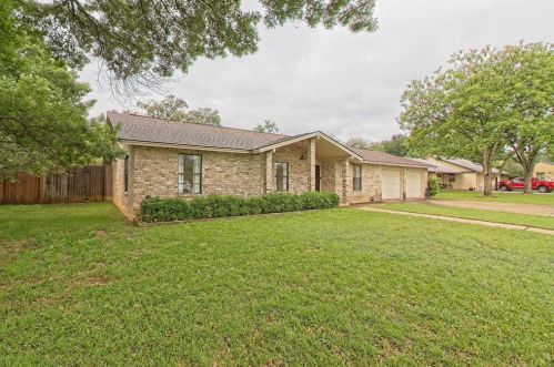 1908 Westwood Ln, Georgetown TX  78628-3431 exterior