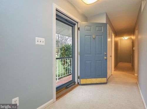 7317 Pinewood St, Falls Church VA  22046-2725 exterior