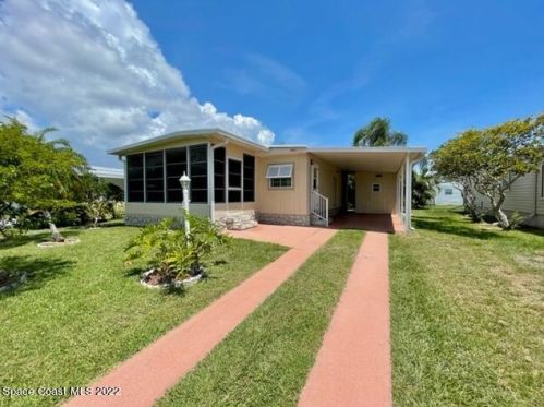 1020 Royal Palm Dr, Sebastian, FL 32976-7012