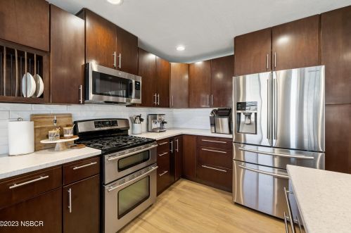 359 Wilson Dr, Santa Maria CA  93455-4764 exterior