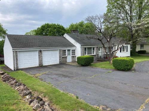 192 Branford Rd, North Branford, CT 06471-1366