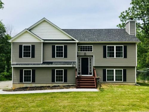 331 Midland Lake Rd, Middletown, NY 10941-3360