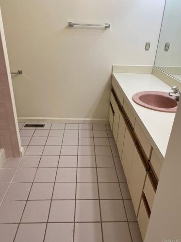 26 Hudson Point Ln, Crotonville NY  10562-5942 exterior