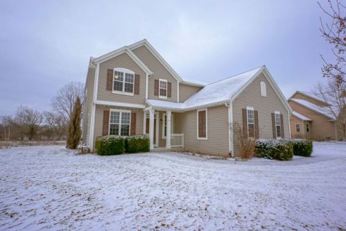 417 Brockway Dr, Mukwonago, WI 53149-9423