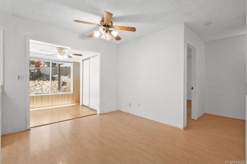 19712 Avenue Of The Oaks, Santa Clarita CA  91321-1311 exterior