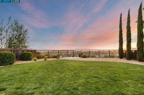 3333 Griffon St, Danville CA  94506-5007 exterior