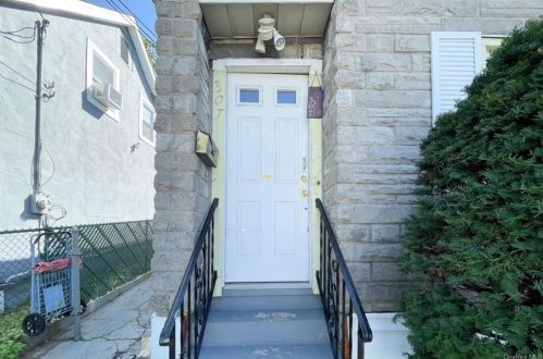 307 Locust St, Mount Vernon, NY 10550-1016