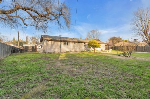 8428 Central Ave, Citrus Heights CA  95662-3225 exterior