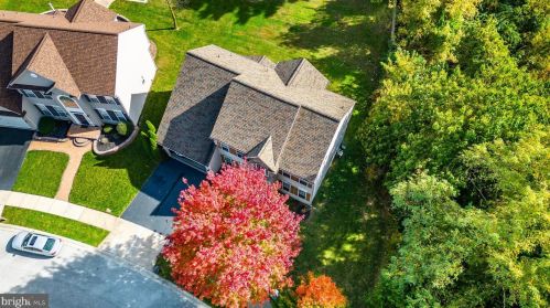 515 Florence Fields Ln, New Castle DE  19720-8752 exterior