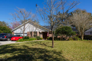 1643 Mayview Rd, Jacksonville, FL 32210-2217
